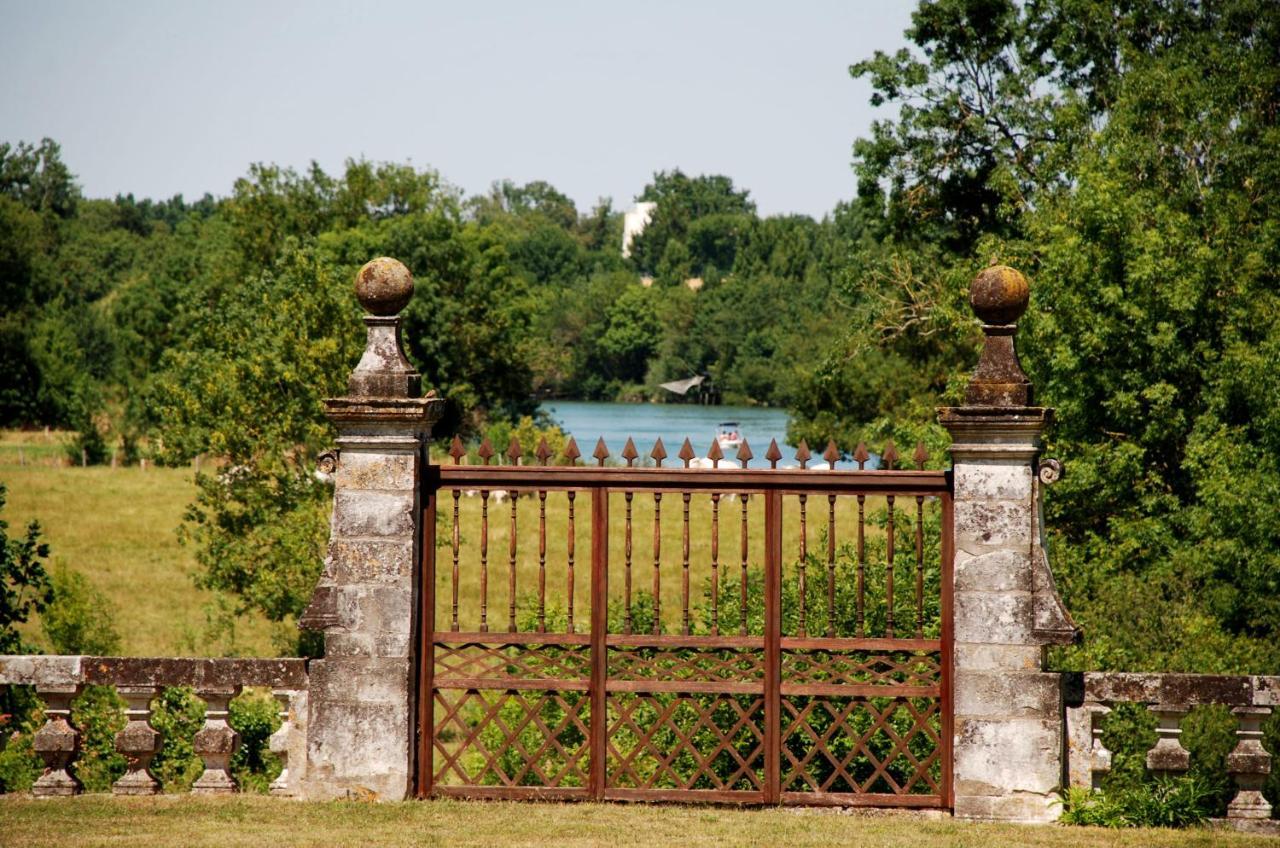 Château De Panloy Port-d'Envaux Ngoại thất bức ảnh